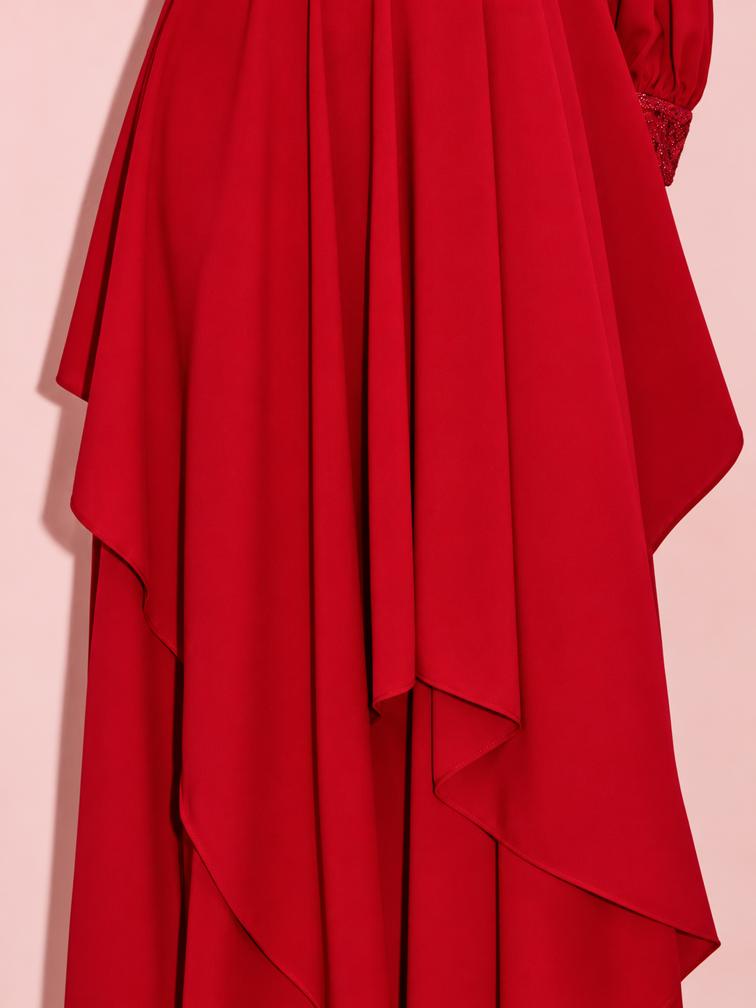 Scarlet Élan Lace Evening Gown